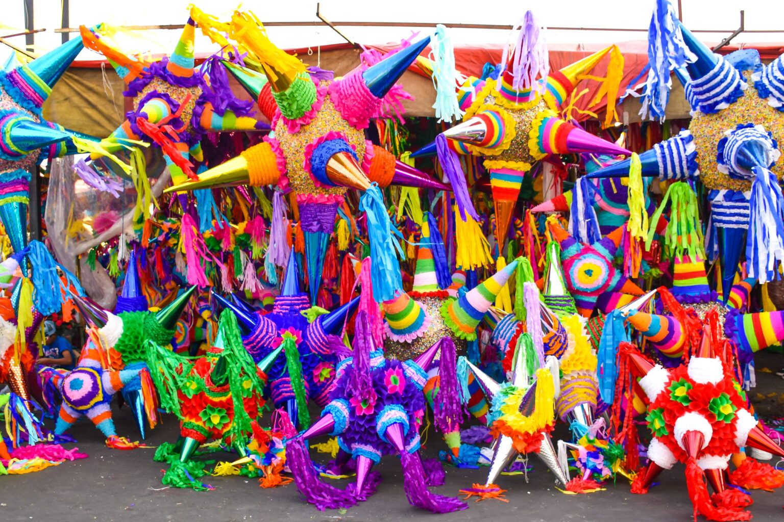 Piñatas: Tradición y Diversión en Nuestras Celebraciones - Salon de ...